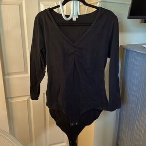 J. Crew V Neck Ruched Long Sleeve Bodysuit in Stretch Cotton. Black.